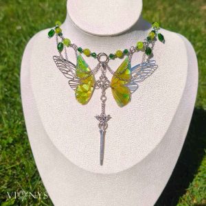 Golden fantasy butterfly necklace with Peridot - Lesianna